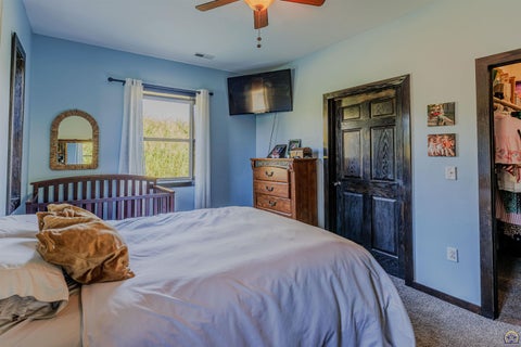 Tiny photo for 203 E Park Ave, St. Marys, KS 66536 (MLS # 246415)
