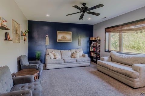 Tiny photo for 203 E Park Ave, St. Marys, KS 66536 (MLS # 246415)