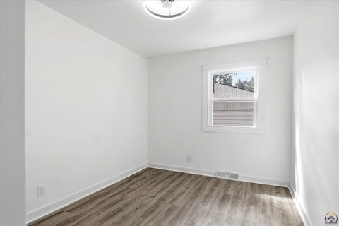 Tiny photo for 1224 SE 35th Ter, Topeka, KS 66605 (MLS # 246750)
