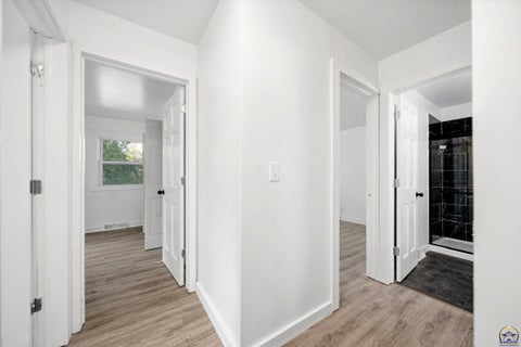 Tiny photo for 1224 SE 35th Ter, Topeka, KS 66605 (MLS # 246750)