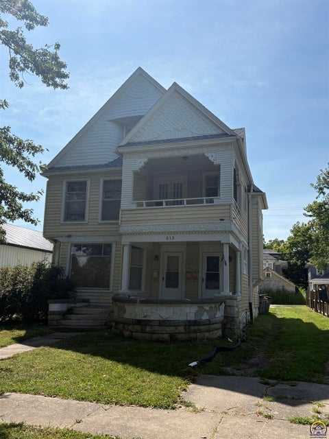 Photo of 613 Exchange St, Emporia, KS 66801 (MLS # 246112)