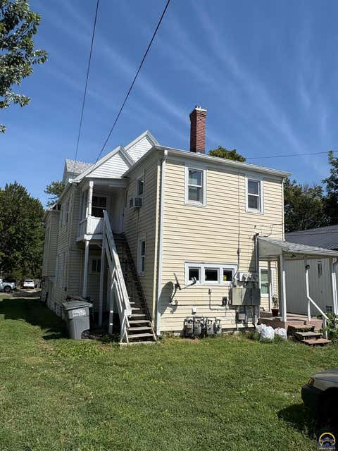 Tiny photo for 613 Exchange St, Emporia, KS 66801 (MLS # 246112)