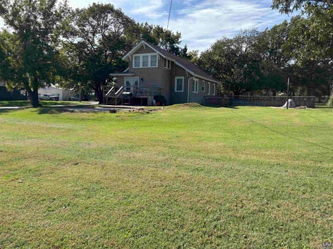 Tiny photo for 304 Westphalia St, Olpe, KS 66865 (MLS # 247141)