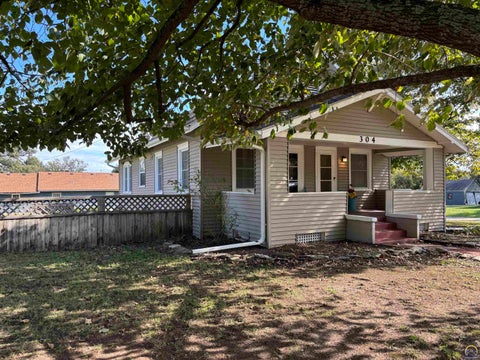 Tiny photo for 304 Westphalia St, Olpe, KS 66865 (MLS # 247141)