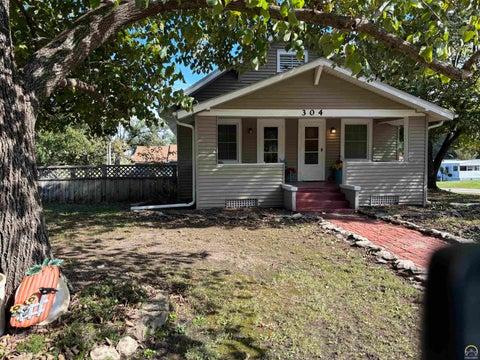 Tiny photo for 304 Westphalia St, Olpe, KS 66865 (MLS # 247141)