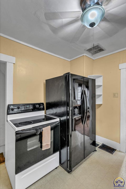 Tiny photo for 1209 SW Woodward Ave, Topeka, KS 66604 (MLS # 245953)