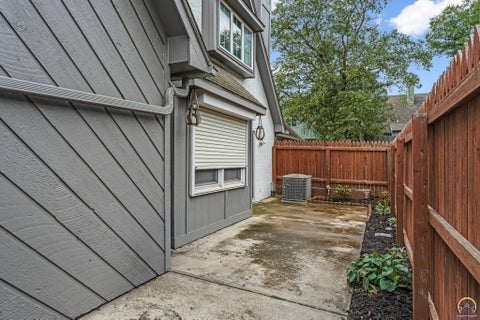 Tiny photo for 2911 SW Foxcroft 1 Ct, Topeka, KS 66614 (MLS # 246759)