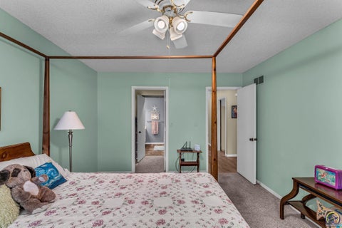 Tiny photo for 2911 SW Foxcroft 1 Ct, Topeka, KS 66614 (MLS # 246759)
