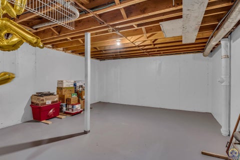 Tiny photo for 2911 SW Foxcroft 1 Ct, Topeka, KS 66614 (MLS # 246759)