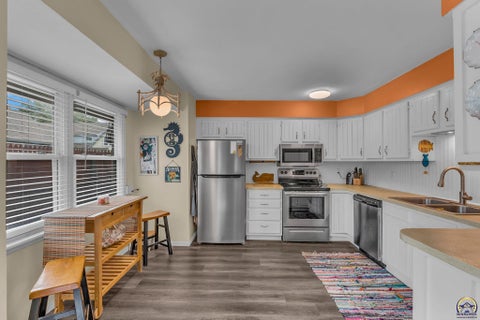 Tiny photo for 2911 SW Foxcroft 1 Ct, Topeka, KS 66614 (MLS # 246759)