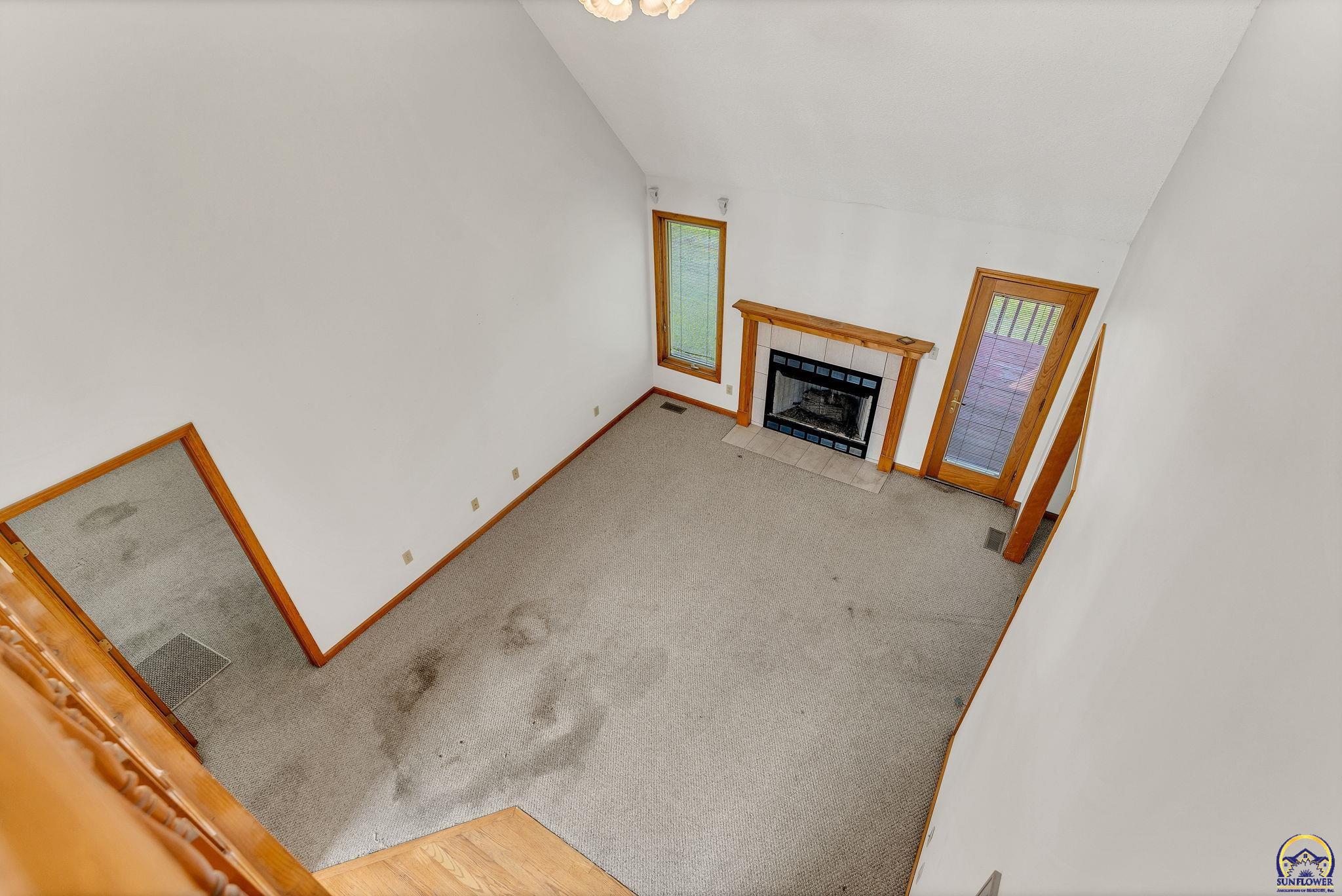 Topeka, Kansas 66610, United States, 4 Bedrooms Bedrooms, ,4 BathroomsBathrooms,Residential,Active,147918