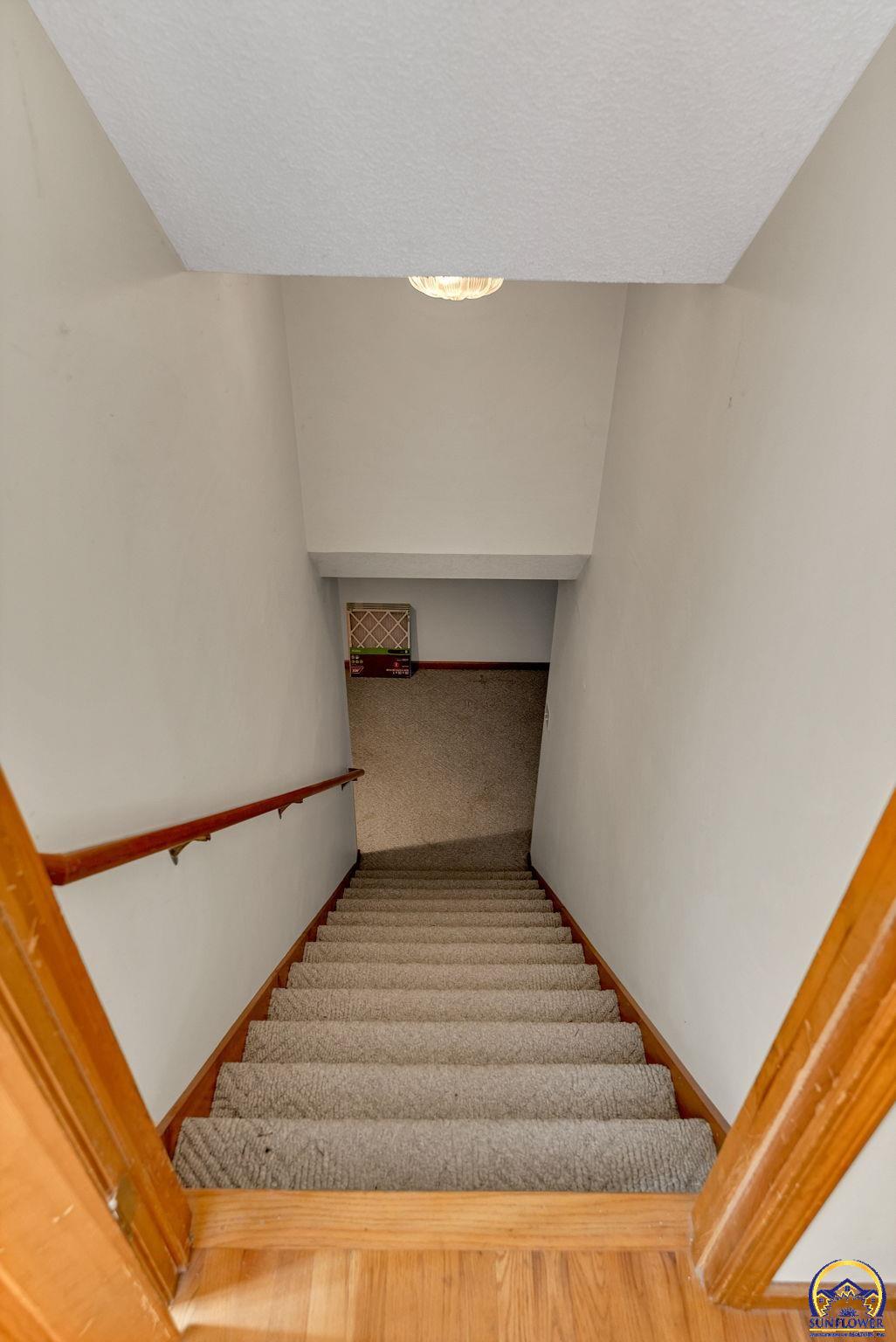 Topeka, Kansas 66610, United States, 4 Bedrooms Bedrooms, ,4 BathroomsBathrooms,Residential,Active,147918