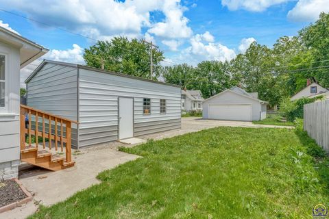 Tiny photo for 418 NE Wilson Ave, Topeka, KS 66616 (MLS # 244728)