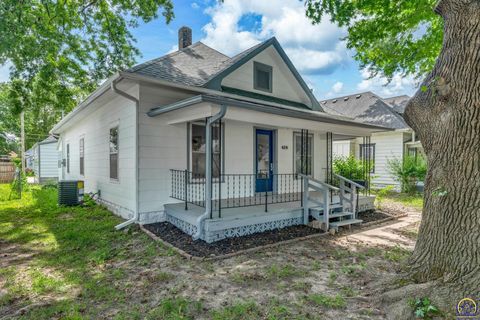 Tiny photo for 418 NE Wilson Ave, Topeka, KS 66616 (MLS # 244728)