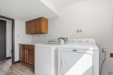 Tiny photo for 2724 SW Tutbury Town Rd, Topeka, KS 66614 (MLS # 246038)