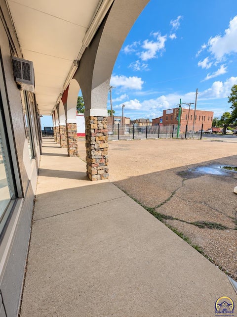 Tiny photo for 1116 SE 6th St, Topeka, KS 66607 (MLS # 246897)