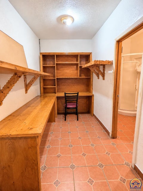Tiny photo for 1116 SE 6th St, Topeka, KS 66607 (MLS # 246897)