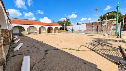 Tiny photo for 1116 SE 6th St, Topeka, KS 66607 (MLS # 246897)