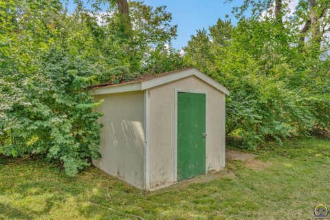 Tiny photo for 1635 SW Burnett Rd, Topeka, KS 66604 (MLS # 245613)