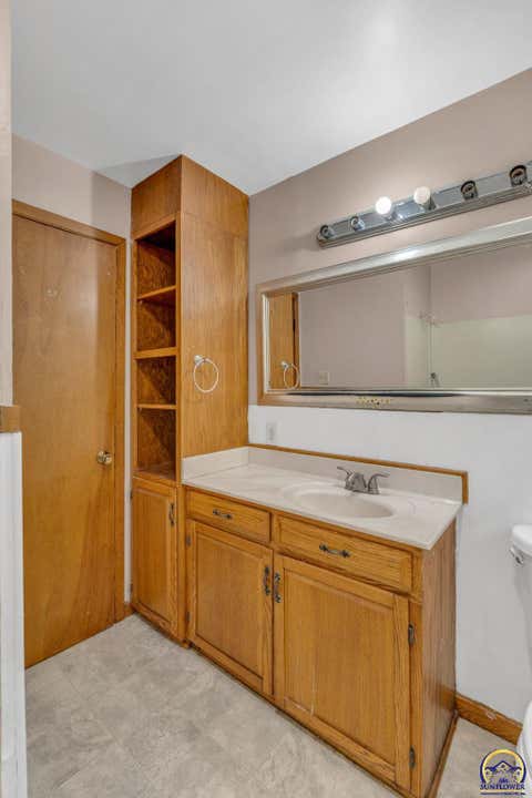 Tiny photo for 1635 SW Burnett Rd, Topeka, KS 66604 (MLS # 245613)