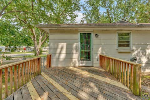 Tiny photo for 1635 SW Burnett Rd, Topeka, KS 66604 (MLS # 245613)