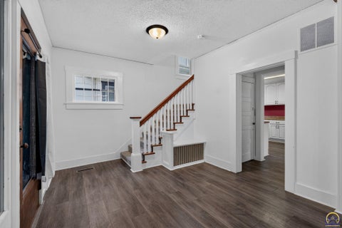 Tiny photo for 1282 SW College Ave, Topeka, KS 66604 (MLS # 245750)