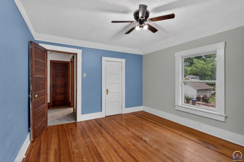 Tiny photo for 1282 SW College Ave, Topeka, KS 66604 (MLS # 245750)