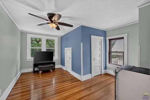 Tiny photo for 1282 SW College Ave, Topeka, KS 66604 (MLS # 245750)