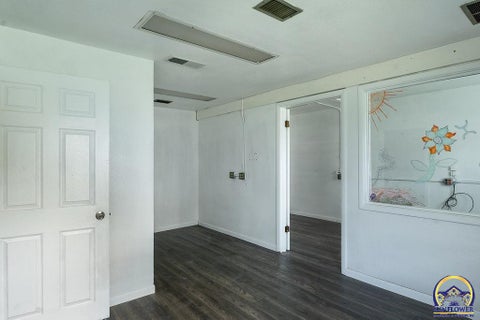 Tiny photo for 1435 SE Madison St, Topeka, KS 66607 (MLS # 244865)