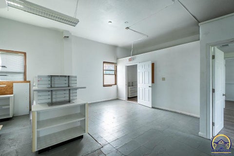 Tiny photo for 1435 SE Madison St, Topeka, KS 66607 (MLS # 244865)
