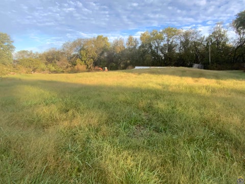 Photo of 3640 Park Dr, Meriden, KS 66512 (MLS # 247113)