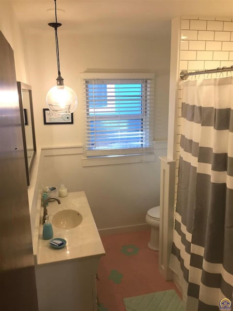 Tiny photo for 1503 SW Washburn Ave, Topeka, KS 66604 (MLS # 245646)