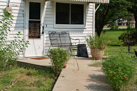 Tiny photo for 619 George St, Effingham, KS 66023 (MLS # 246013)