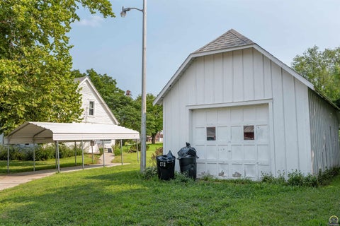 Tiny photo for 619 George St, Effingham, KS 66023 (MLS # 246013)