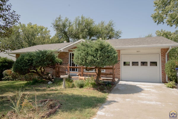 3811 SE FREMONT ST, TOPEKA, KS 66609 - Image dd6dee7567fcc5edc826d420848e1dad/2595189574