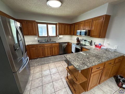 Tiny photo for 2802 Prairie St, Emporia, KS 66801 (MLS # 244283)