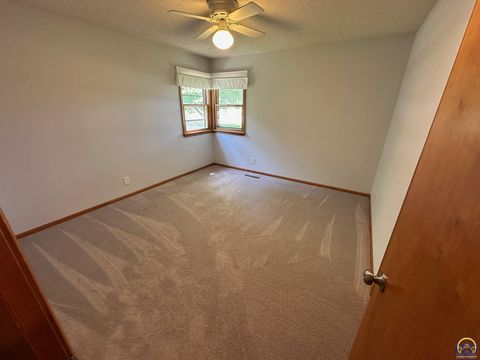 Tiny photo for 2802 Prairie St, Emporia, KS 66801 (MLS # 244283)