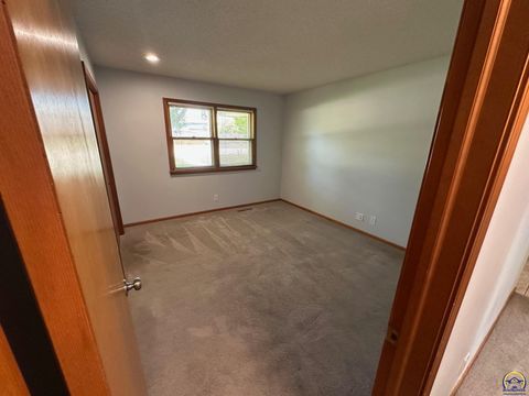 Tiny photo for 2802 Prairie St, Emporia, KS 66801 (MLS # 244283)