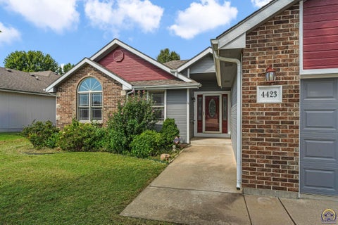 Tiny photo for 4423 SW Misty Harbor Ave, Topeka, KS 66610 (MLS # 246409)