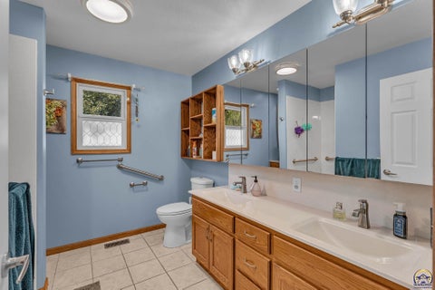 Tiny photo for 4423 SW Misty Harbor Ave, Topeka, KS 66610 (MLS # 246409)
