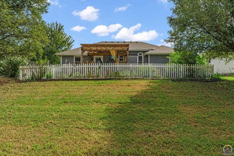 Tiny photo for 4423 SW Misty Harbor Ave, Topeka, KS 66610 (MLS # 246409)