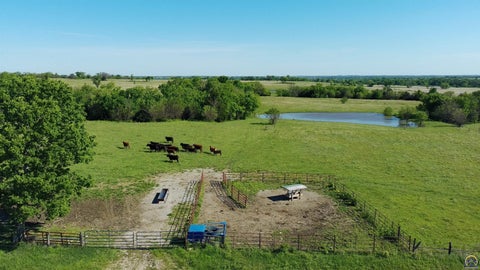 Tiny photo for 10000 E 333rd St, Melvern, KS 66510 (MLS # 244309)