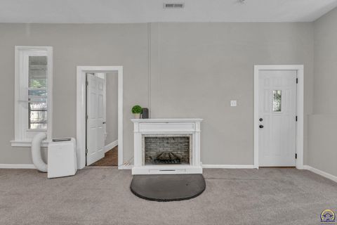 Tiny photo for 416 NW Fairchild St, Topeka, KS 66608 (MLS # 245668)