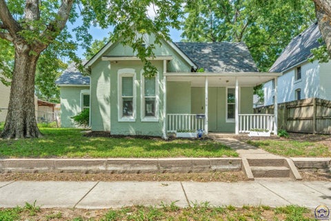 Tiny photo for 416 NW Fairchild St, Topeka, KS 66608 (MLS # 245668)