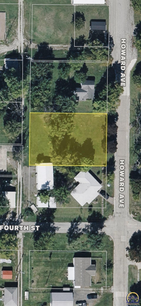 Tiny photo for 409 Howard St, Effingham, KS 66023 (MLS # 246919)
