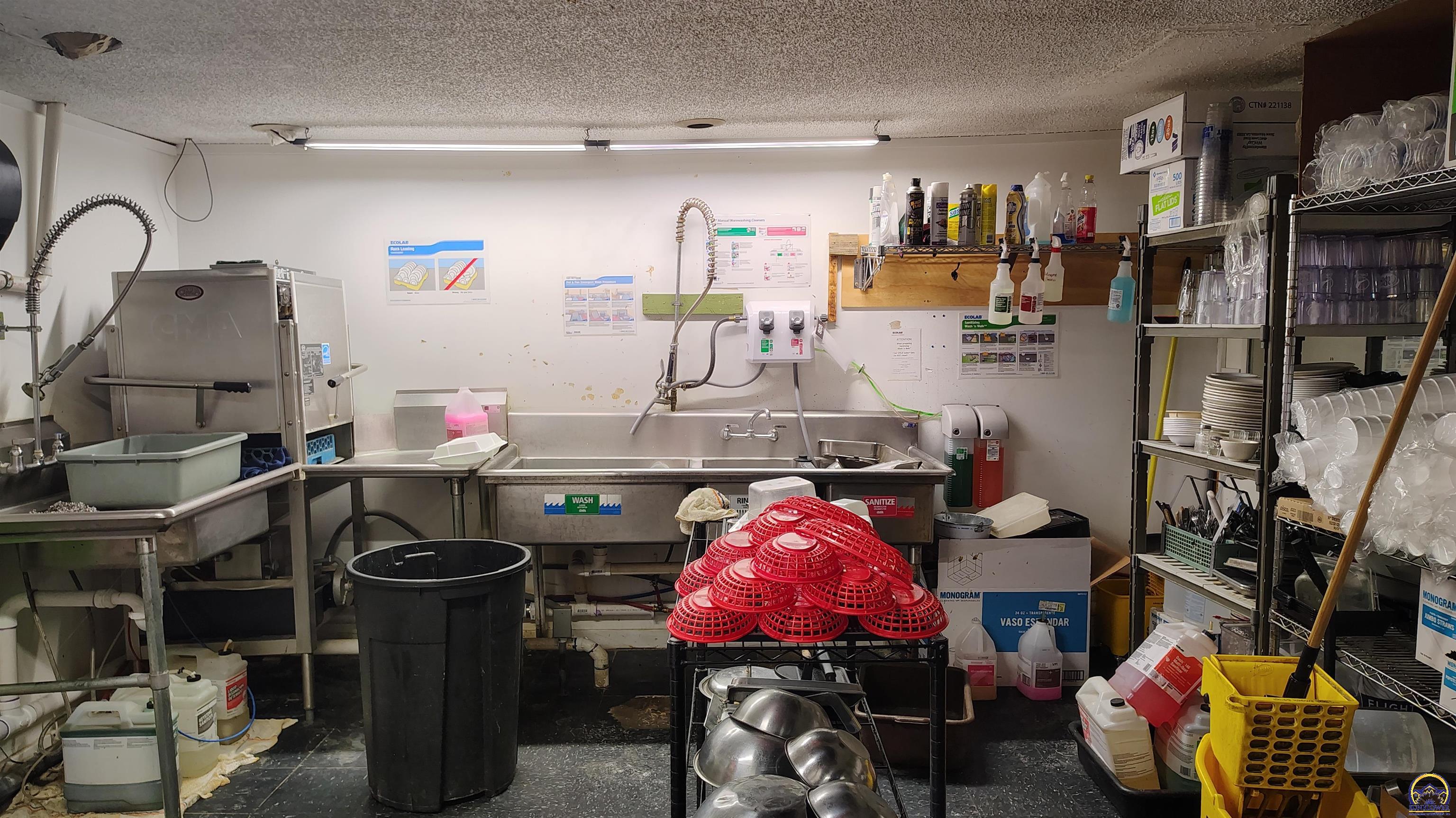 Rossville, Kansas 66553, United States, ,Commercial,Active,203547