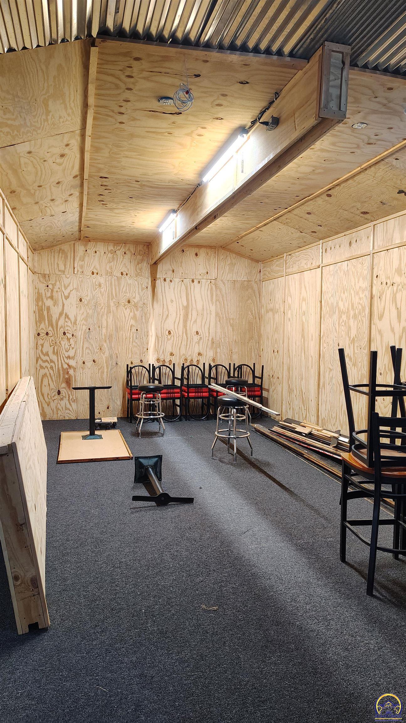 Rossville, Kansas 66553, United States, ,Commercial,Active,203547