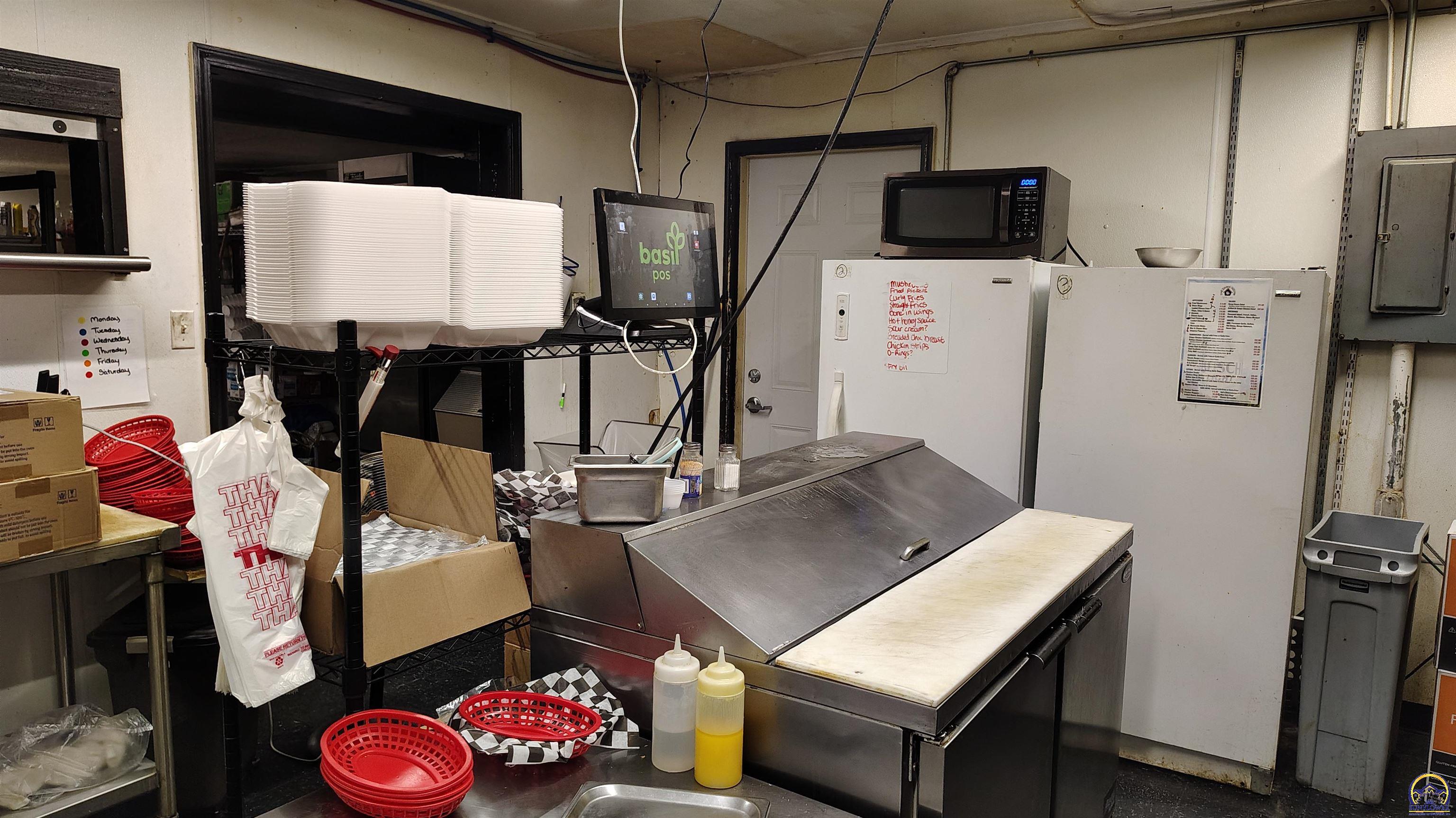 Rossville, Kansas 66553, United States, ,Commercial,Active,203547