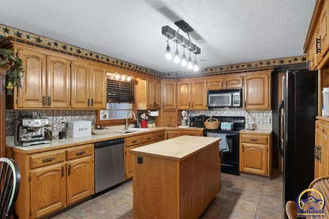 Tiny photo for 4945 NW Rochester Rd, Topeka, KS 66617 (MLS # 244895)