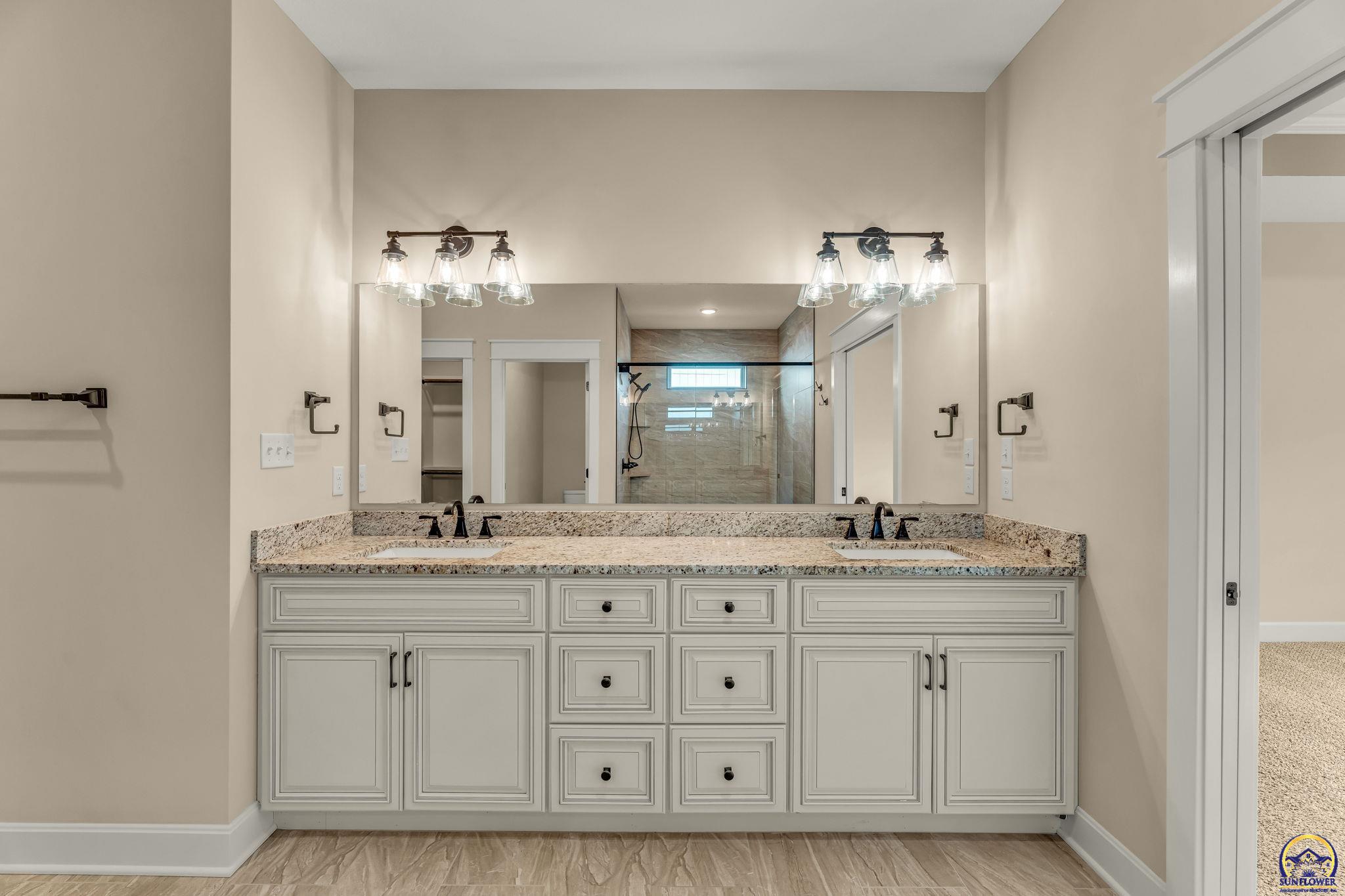 Lawrence, Kansas 66049, United States, 3 Bedrooms Bedrooms, ,2 BathroomsBathrooms,Residential,Pending,35983